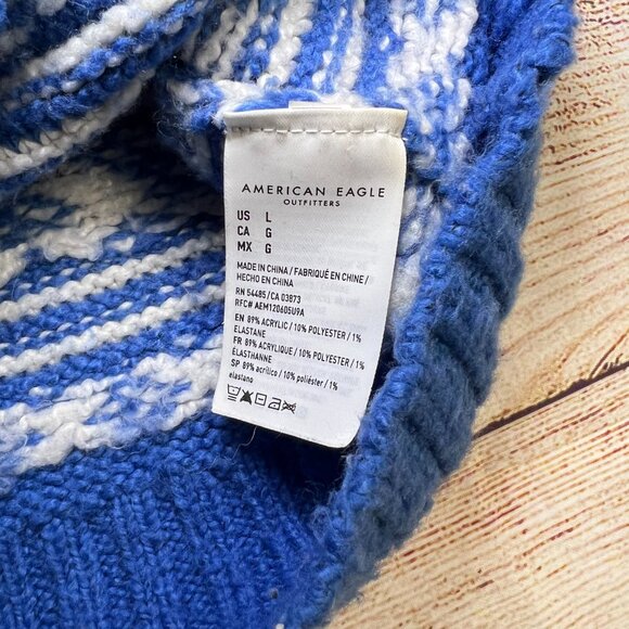 American Eagle Fair Isle Sweater Womens Large Blue White Geometric Knit Pullover - Picture 7 of 10